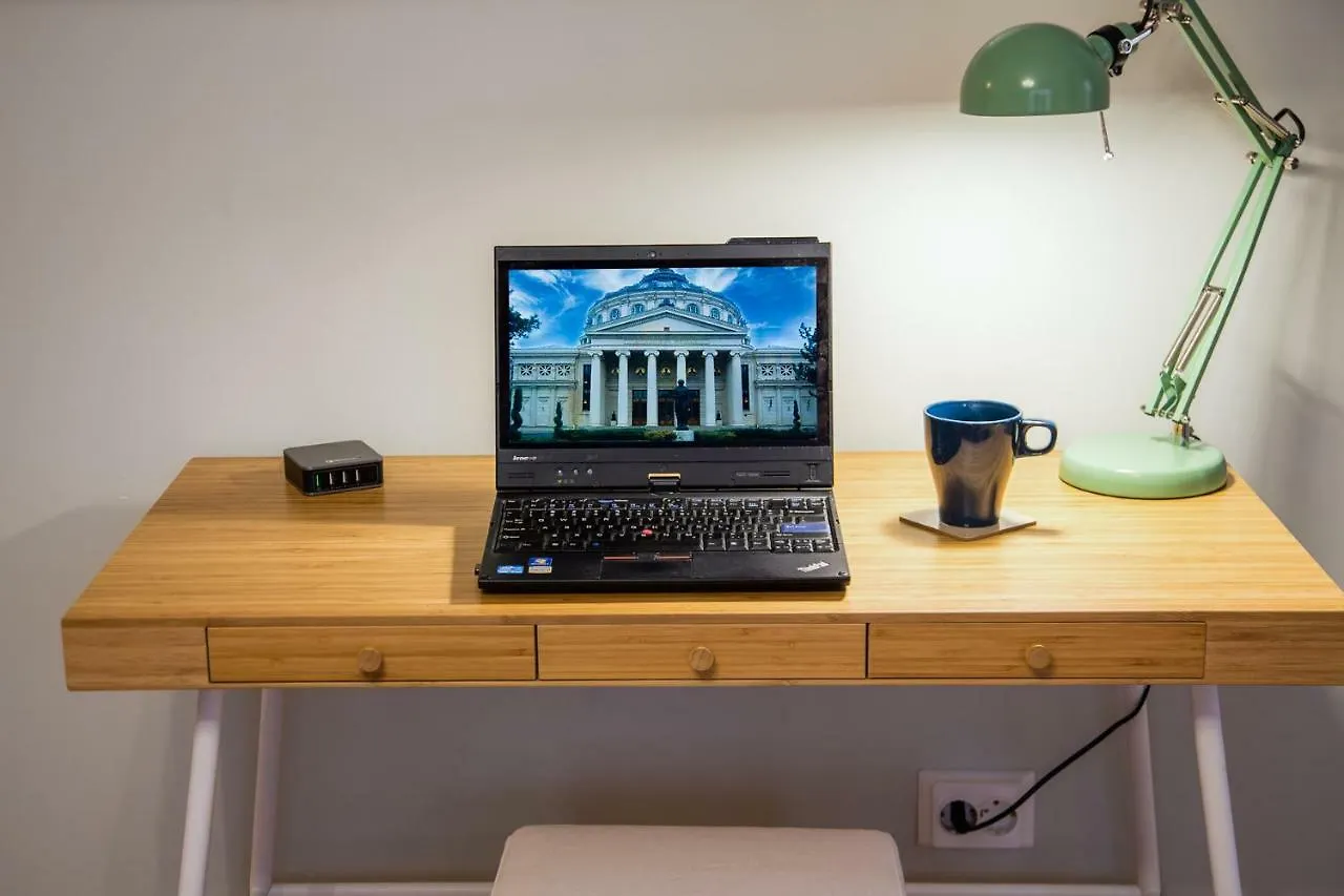 Central Stylish & Cozy One Bedroom Apartment - Adela Accommodation - Ideal For Long Stays Bucureşti 0*,  România